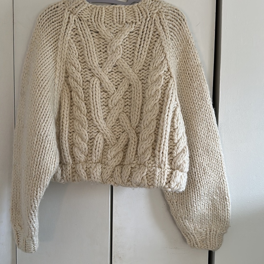 SOLD Vintage Chunky Hand Knit Authentic Gap Clothing 100% Wool Sweater - Picture 5 of 17